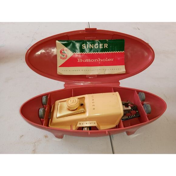 Vintage 1960's Singer Buttonholer with Booklet and Pink Case - Picture 1 of 7